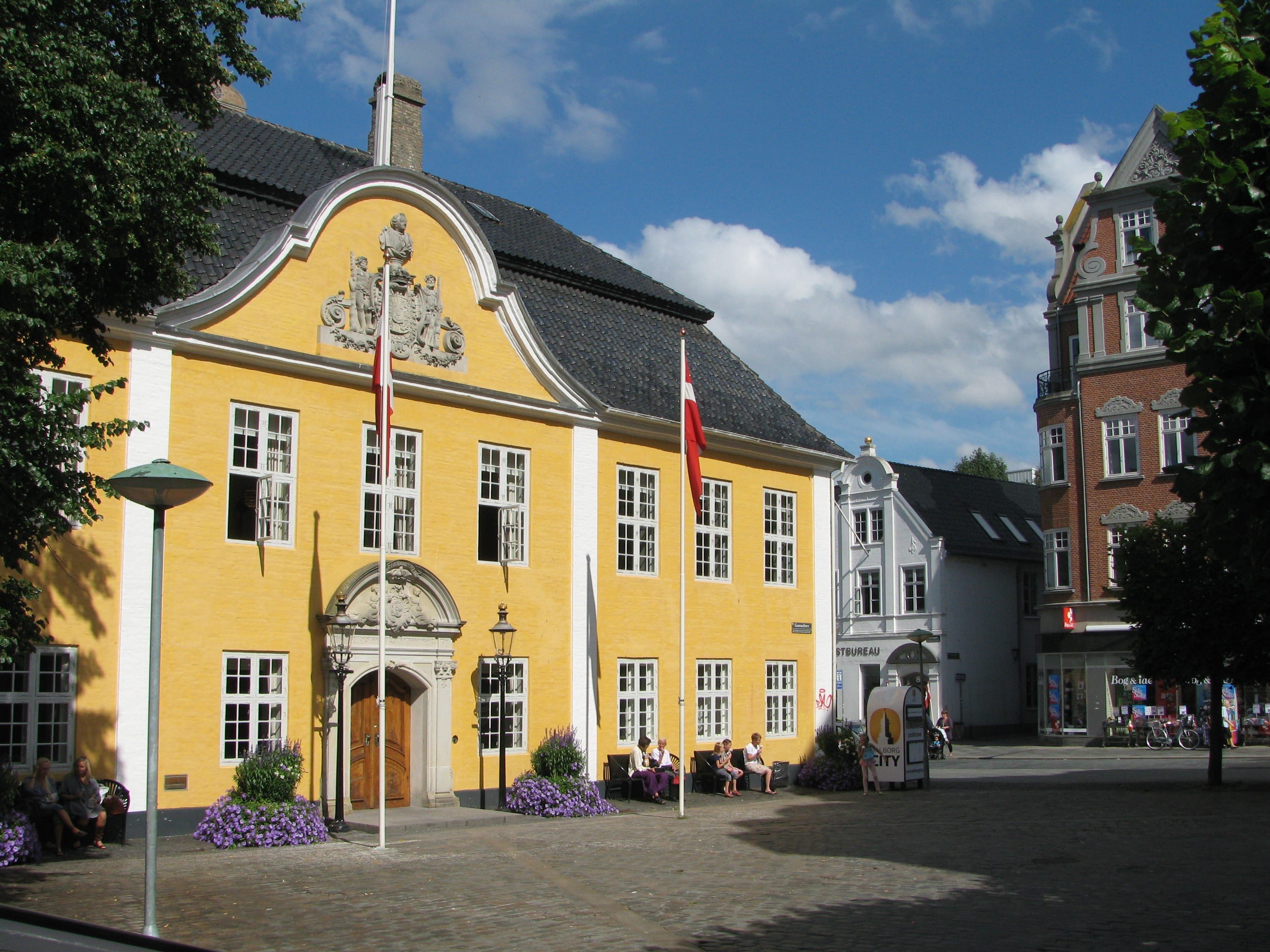 https://aalborg.konservative.dk/wp-content/uploads/sites/77/2019/01/raadhus.jpg